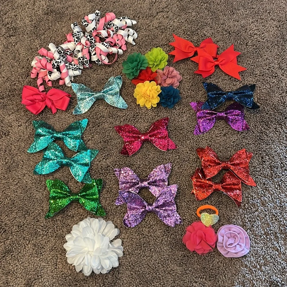 Girls youth and toddler sparkle bow clip bundle!